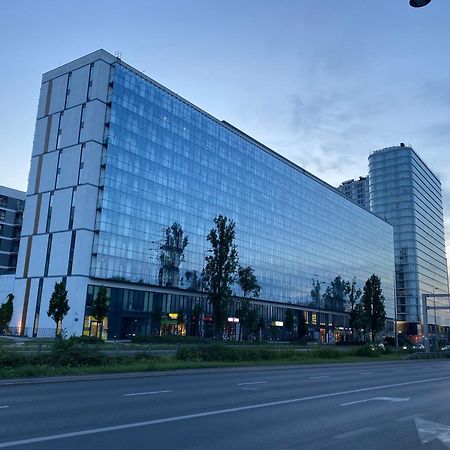 Apartamenty Wola Tower Na Prymasa - Z Widokiem Na City Varsovia Exterior foto